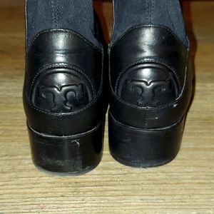 ***WOMENS Black Tori Burch Boots Size 8